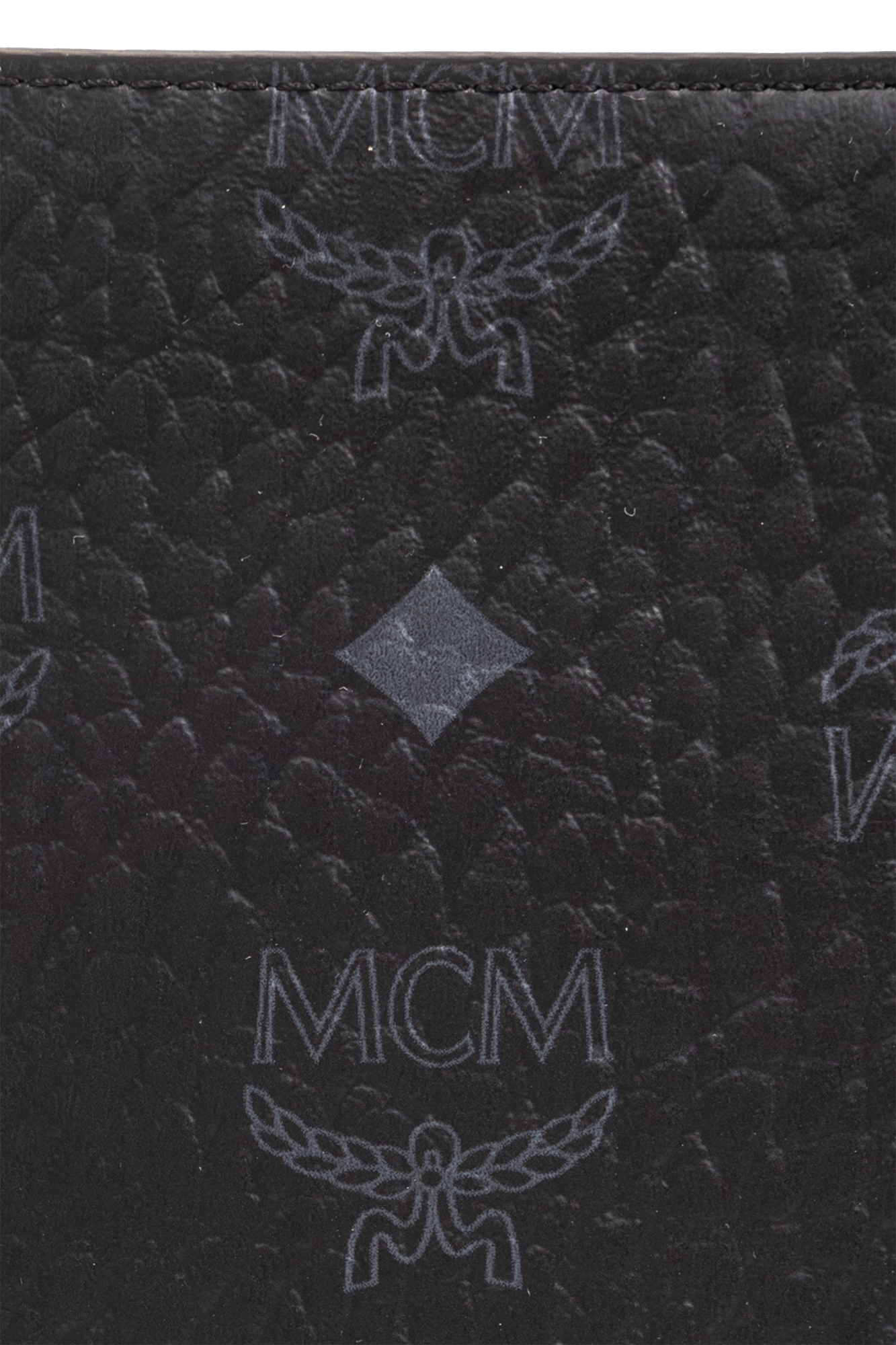 Mcm hotsell passport holder